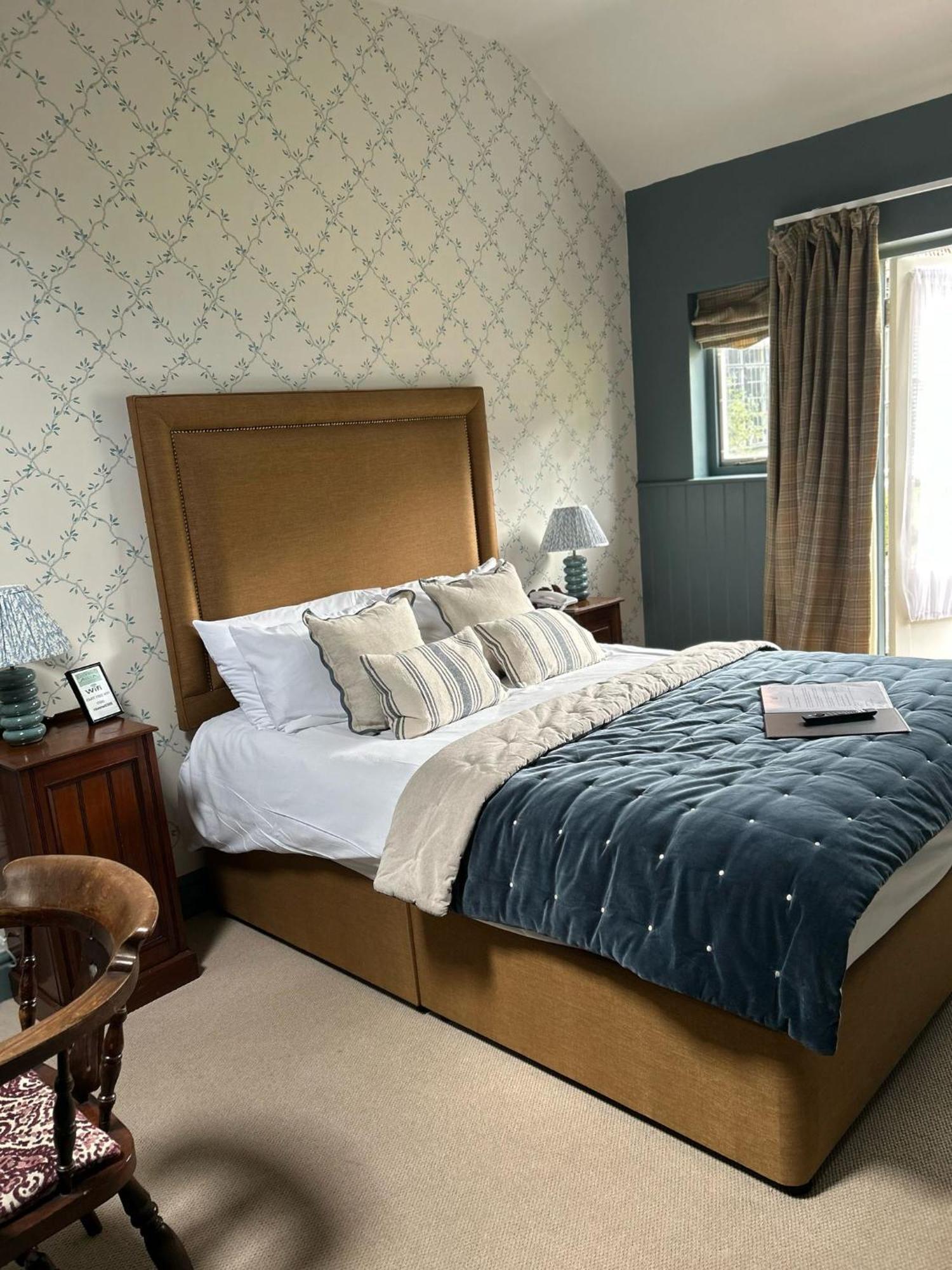 Ravenwood Hall Hotel Bury St. Edmunds Bagian luar foto
