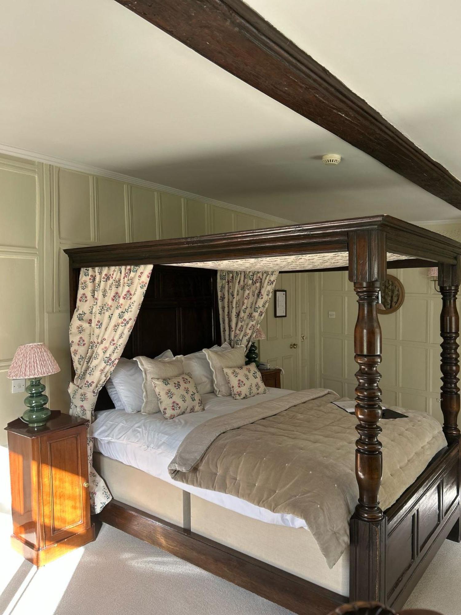 Ravenwood Hall Hotel Bury St. Edmunds Bagian luar foto