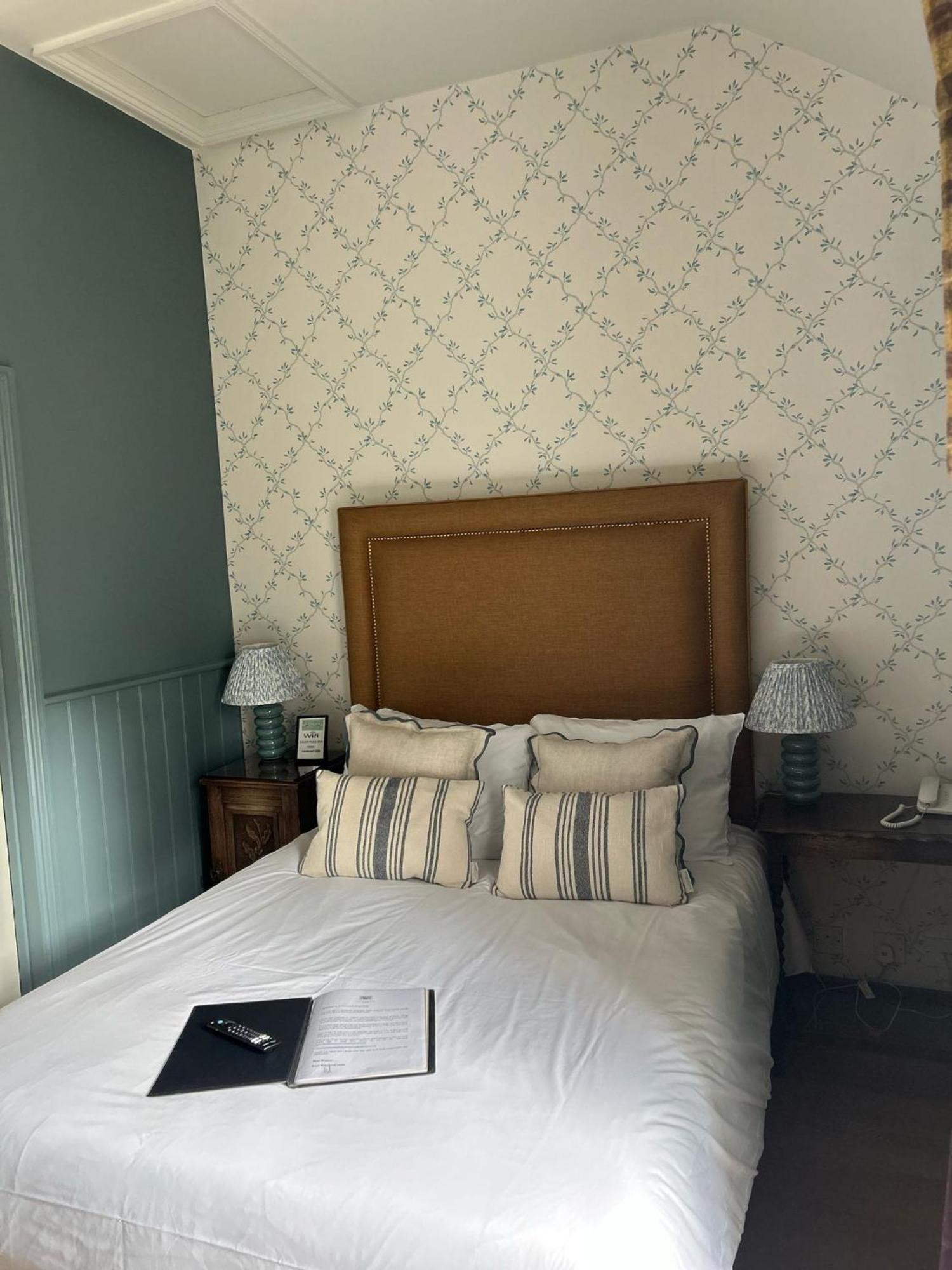 Ravenwood Hall Hotel Bury St. Edmunds Bagian luar foto