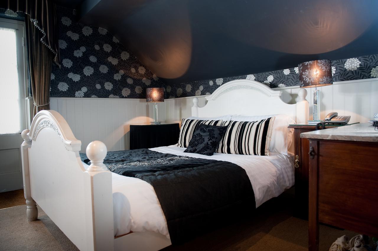 Ravenwood Hall Hotel Bury St. Edmunds Bagian luar foto